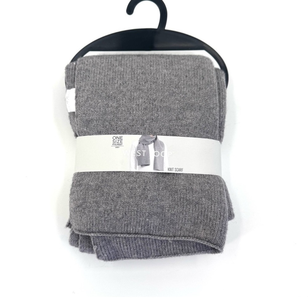 West Loop Gray Knit Scarf